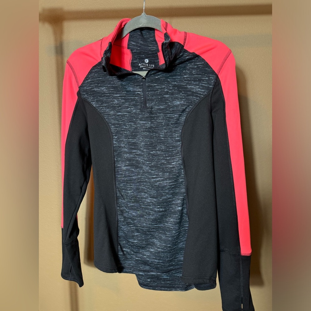 Active Life 90 Degree by Reflex Shirt. Large. NWOT. Quarter zip front.